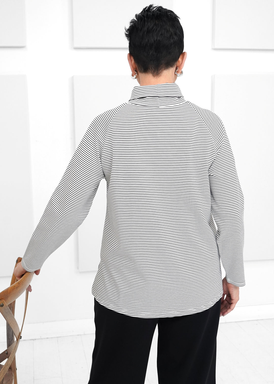 Shepherd's - Retreat Raglan Stripe Top