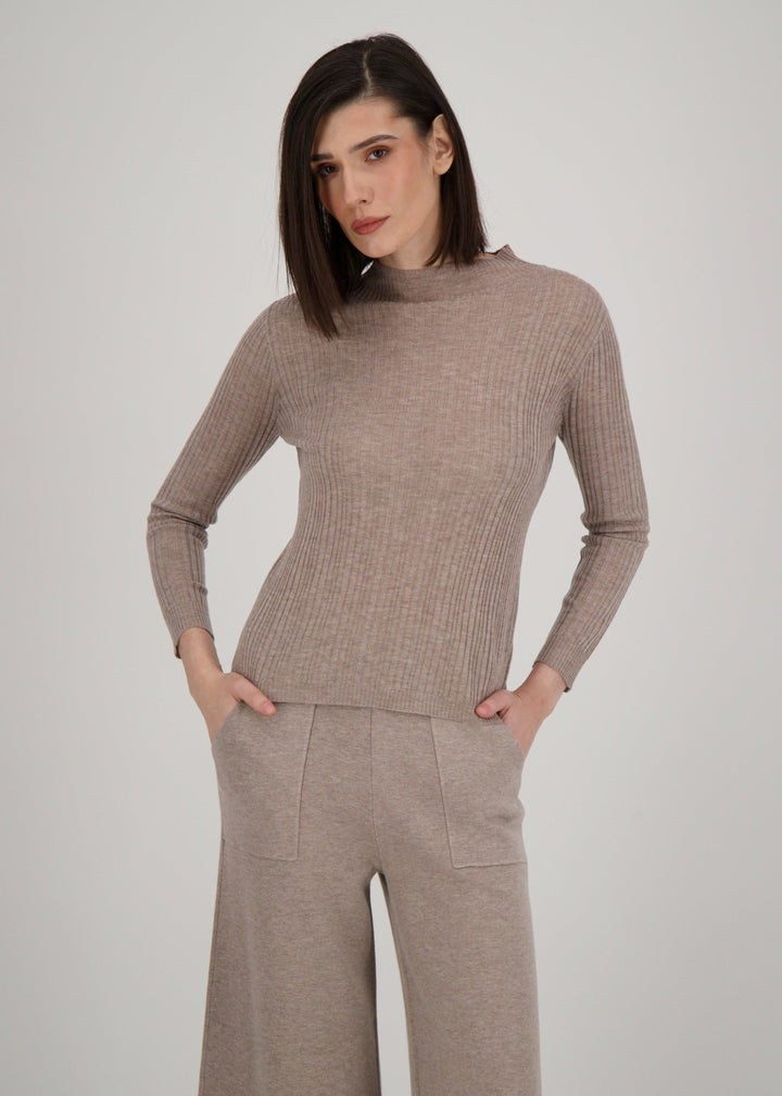 Spanner - Mock Neck Ribbed Sweater