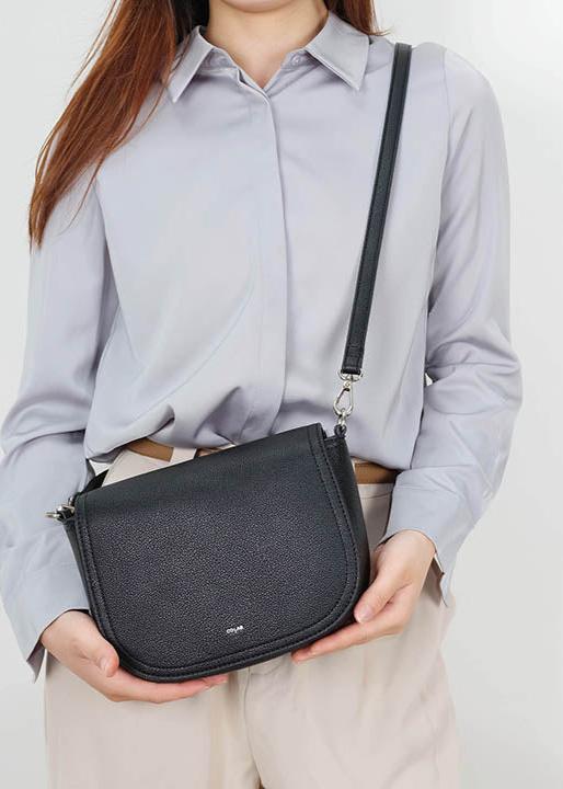 CO-LAB - The 'Janni' Flap Crossbody