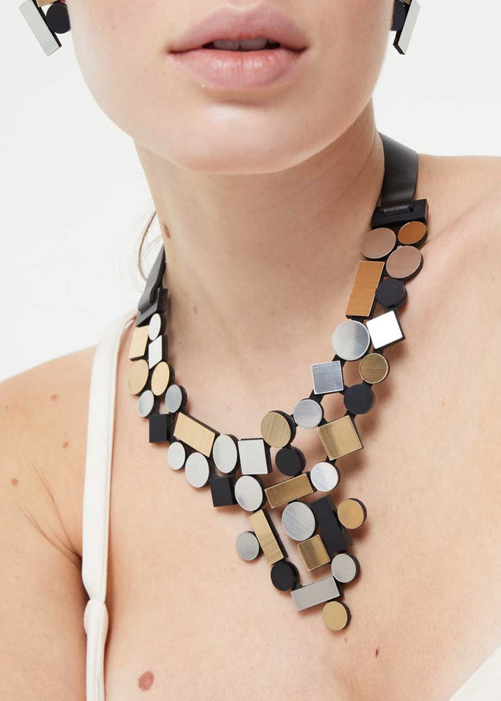 Iskin Sisters - Bauhaus V Necklace