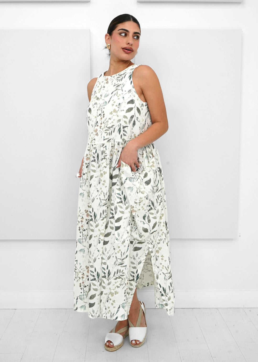 Alembika - Floral Linen Sleeveless Pocket Maxi Dress