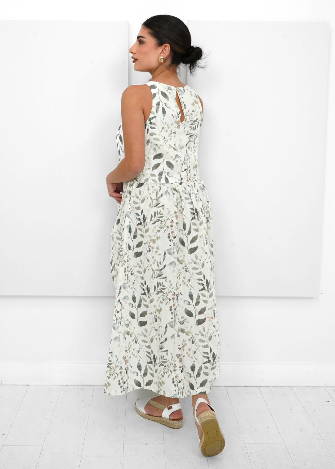 Alembika - Floral Linen Sleeveless Pocket Maxi Dress