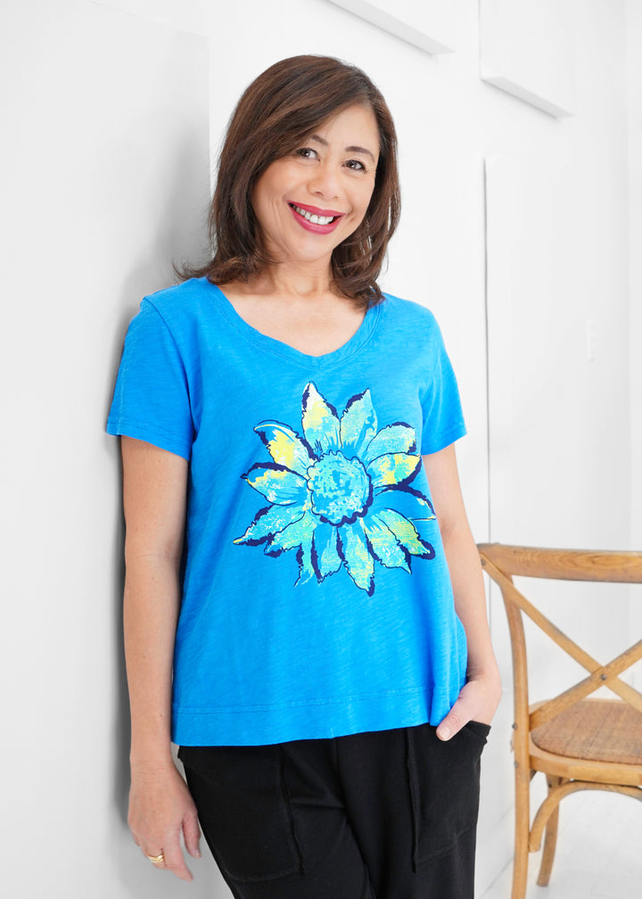 Escape - V-Neck Painted Sunflower Tee