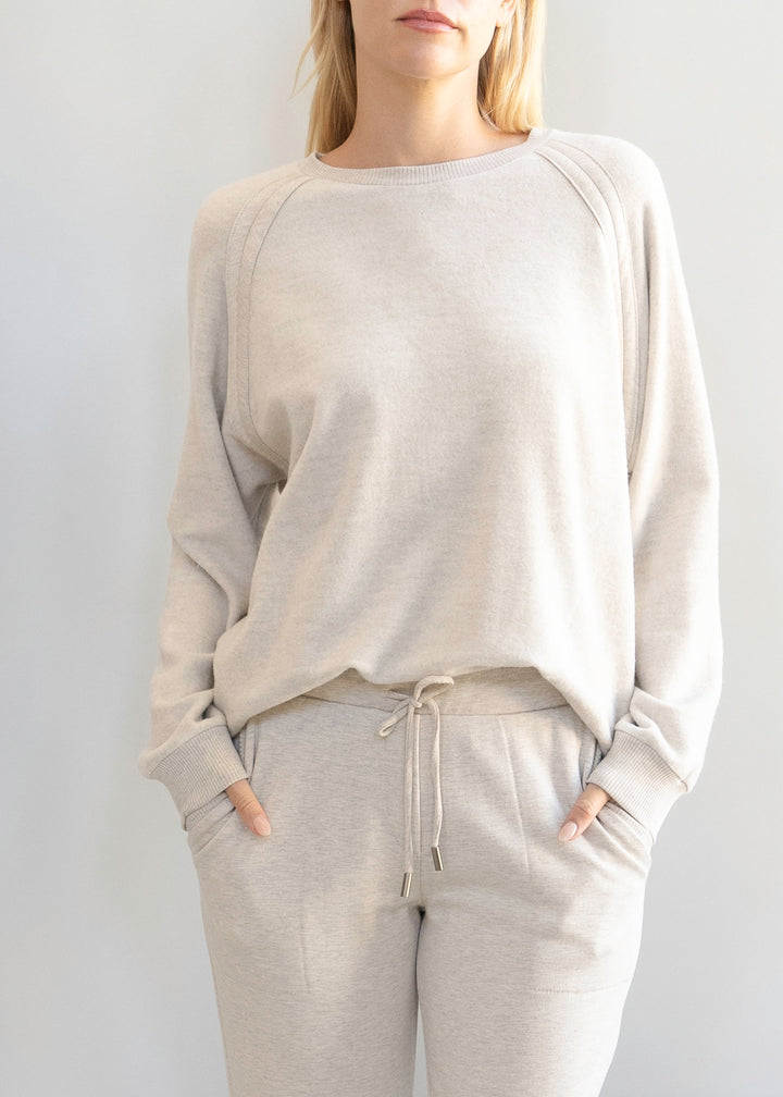 Capote - Jill Raglan Sleeve Pullover