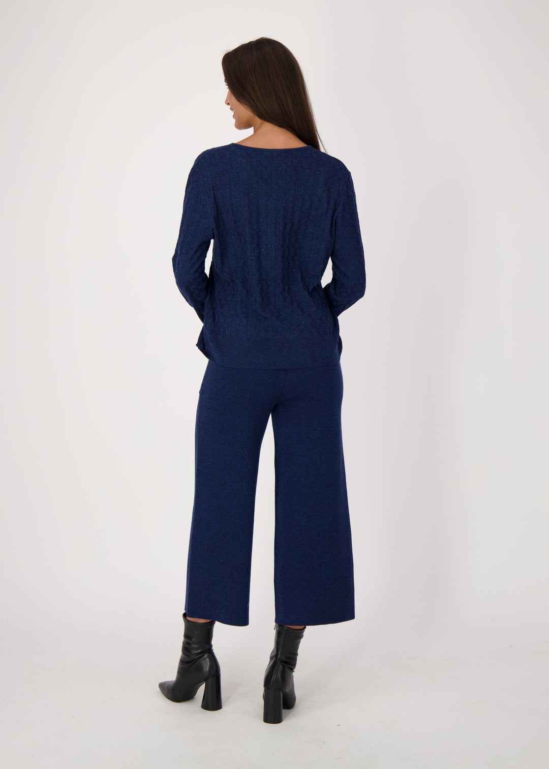 Spanner - V-Neck Basket Weave Sweater